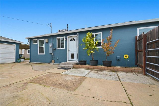 600 Alicante Dr, Lodi, CA 95240