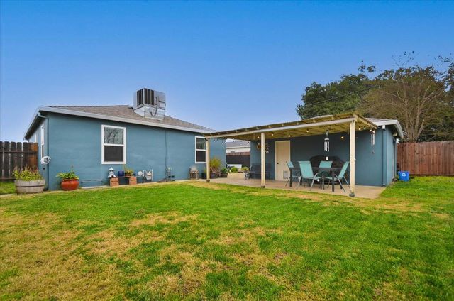 600 Alicante Dr, Lodi, CA 95240