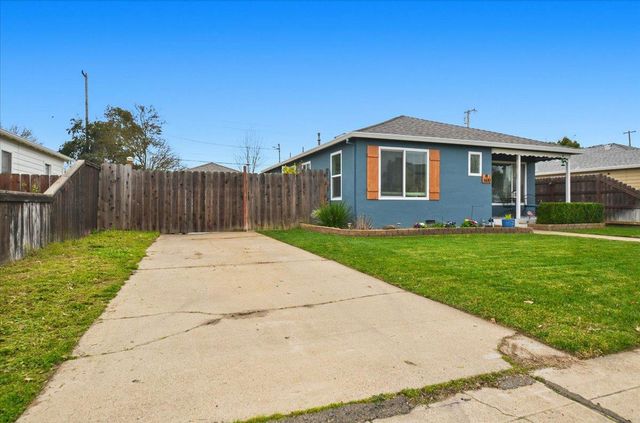 600 Alicante Dr, Lodi, CA 95240