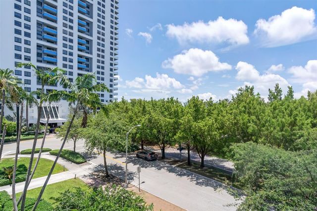 1401 Bay Rd 409, Miami Beach, FL 33139