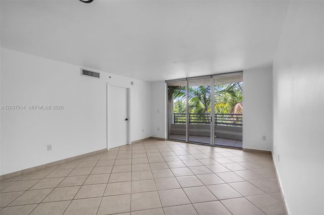 1401 Bay Rd 409, Miami Beach, FL 33139
