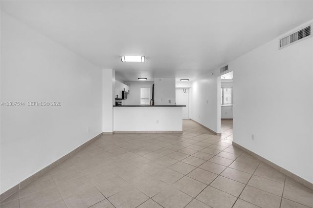 1401 Bay Rd 409, Miami Beach, FL 33139