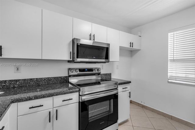 1401 Bay Rd 409, Miami Beach, FL 33139