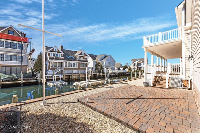 305 Sloop Lane, Mantoloking, NJ 08738
