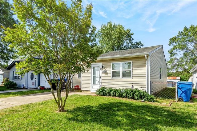 1213 New Land DR, Virginia Beach, VA 23453