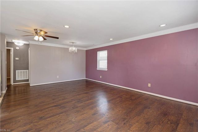 1213 New Land DR, Virginia Beach, VA 23453