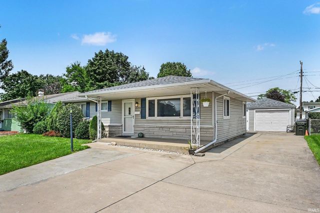 2633 Edison Road, South Bend, IN 46615