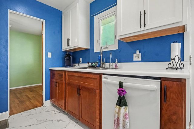 2633 Edison Road, South Bend, IN 46615