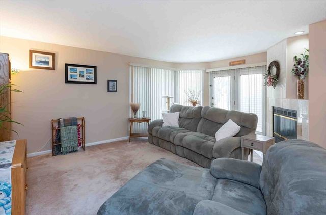 62 Southview Drive 62, Southwick, MA 01077