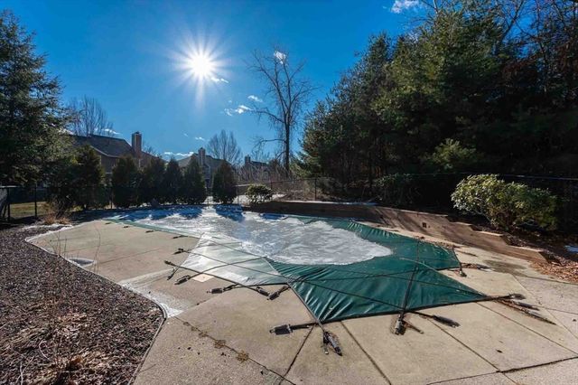 62 Southview Drive 62, Southwick, MA 01077