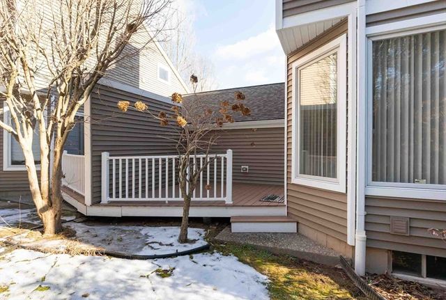 62 Southview Drive 62, Southwick, MA 01077