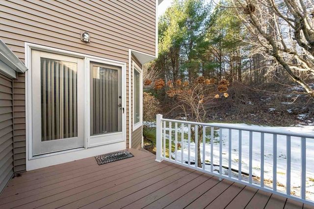 62 Southview Drive 62, Southwick, MA 01077