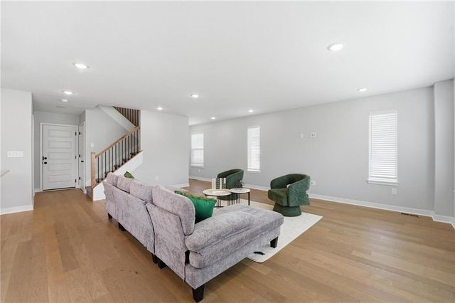 707 Glenn Circle, Raymore, MO 64083