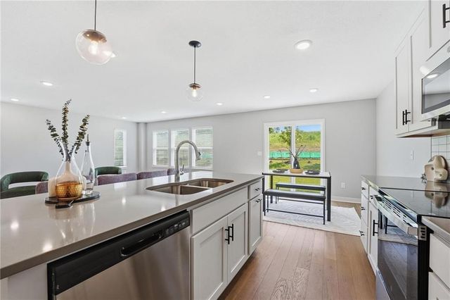 707 Glenn Circle, Raymore, MO 64083