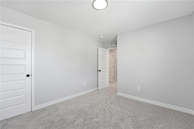 707 Glenn Circle, Raymore, MO 64083