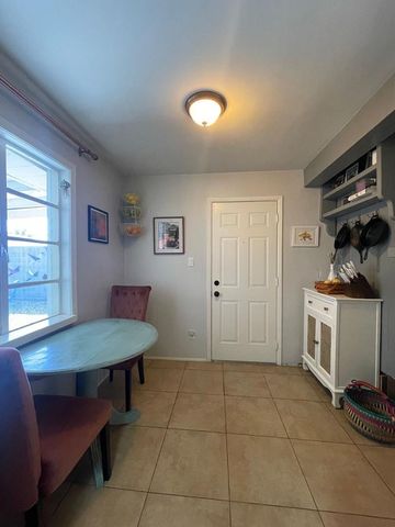 843 E Butler Drive, Phoenix, AZ 85020