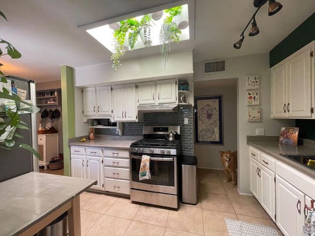 843 E Butler Drive, Phoenix, AZ 85020