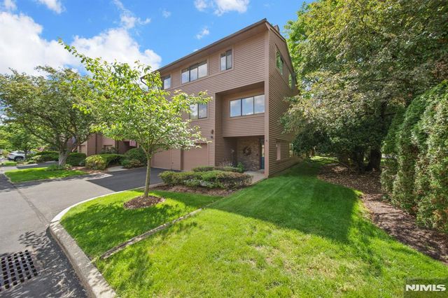 31 Berkeley Court 31D, Twp Of Washington, NJ 07676
