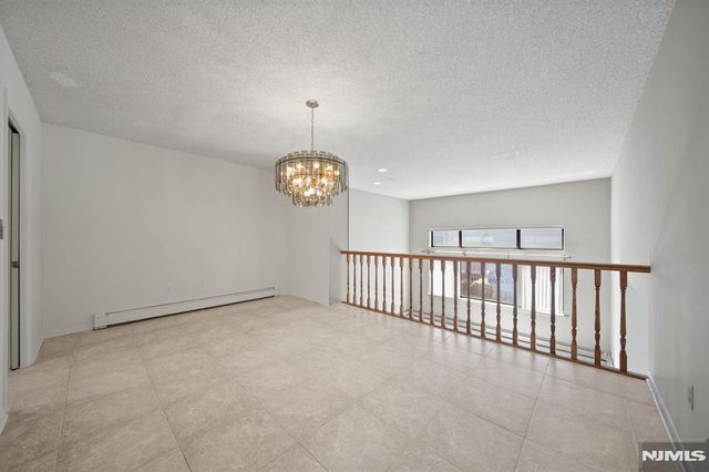 31 Berkeley Court 31D, Twp Of Washington, NJ 07676