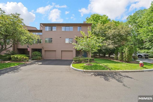 31 Berkeley Court 31D, Twp Of Washington, NJ 07676