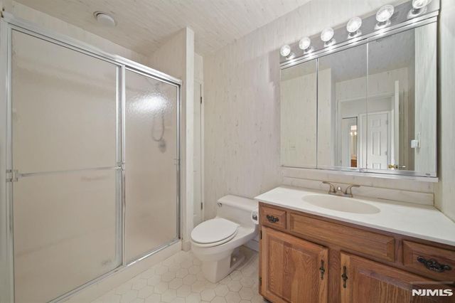 31 Berkeley Court 31D, Twp Of Washington, NJ 07676