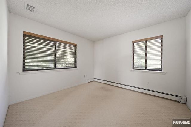 31 Berkeley Court 31D, Twp Of Washington, NJ 07676