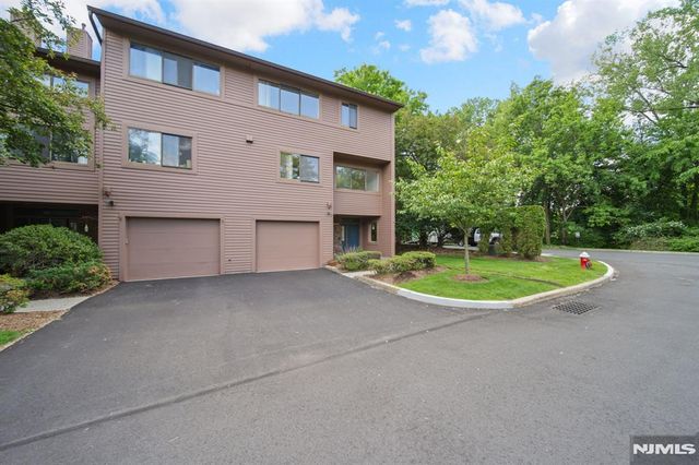 31 Berkeley Court 31D, Twp Of Washington, NJ 07676