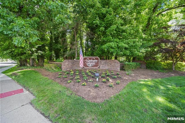 31 Berkeley Court 31D, Twp Of Washington, NJ 07676