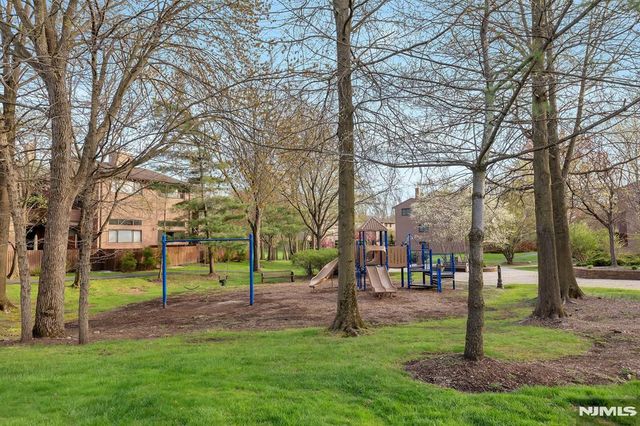31 Berkeley Court 31D, Twp Of Washington, NJ 07676