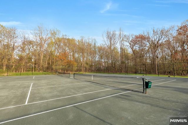 31 Berkeley Court 31D, Twp Of Washington, NJ 07676