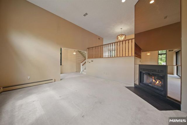31 Berkeley Court 31D, Twp Of Washington, NJ 07676