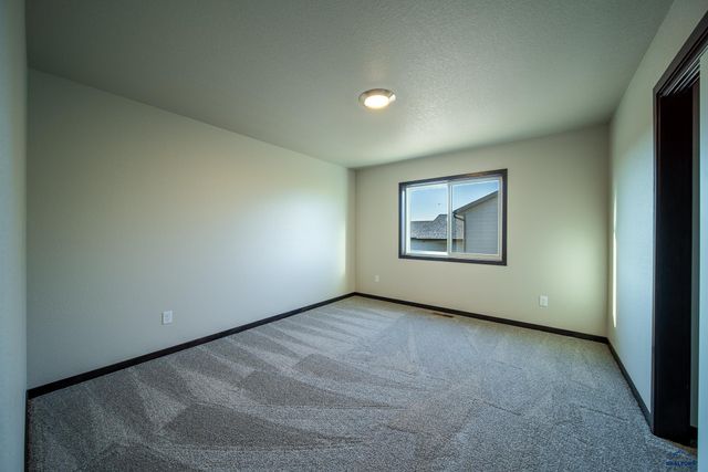 409 CONSTITUTION BLVD, Box Elder, SD 57719