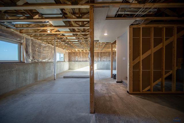 409 CONSTITUTION BLVD, Box Elder, SD 57719