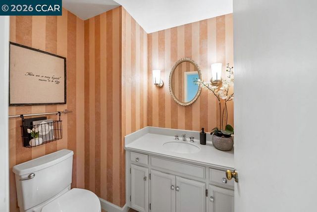 901 Cheyenne Dr, Walnut Creek, CA 94598