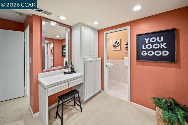 901 Cheyenne Dr, Walnut Creek, CA 94598