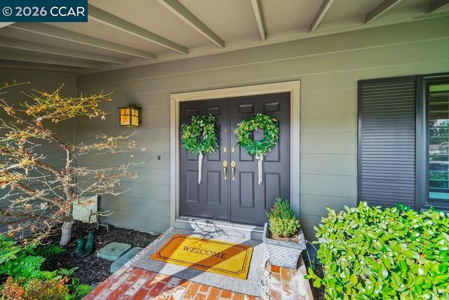 901 Cheyenne Dr, Walnut Creek, CA 94598