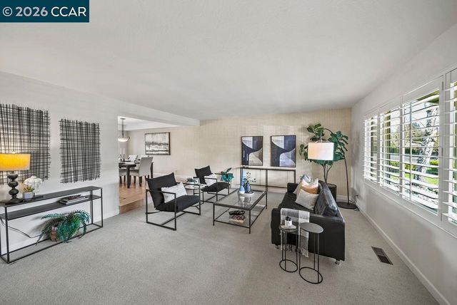 901 Cheyenne Dr, Walnut Creek, CA 94598