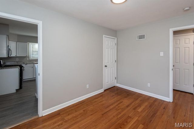 2300 Ruckert Avenue, St Louis, MO 63114