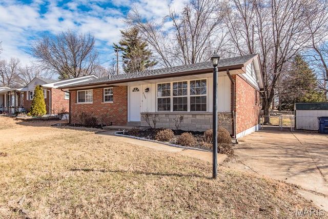 2300 Ruckert Avenue, St Louis, MO 63114