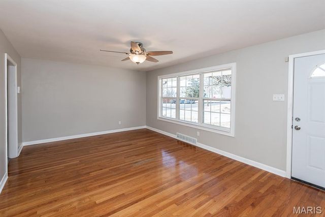2300 Ruckert Avenue, St Louis, MO 63114