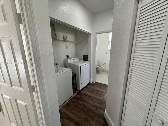 4176 NE 9th St, Homestead, FL 33033