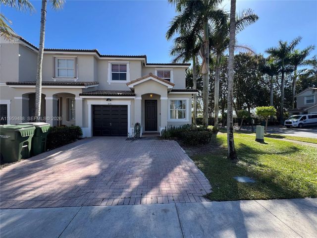 4176 NE 9th St, Homestead, FL 33033