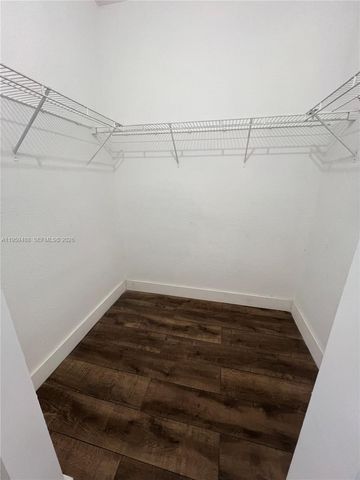 4176 NE 9th St, Homestead, FL 33033