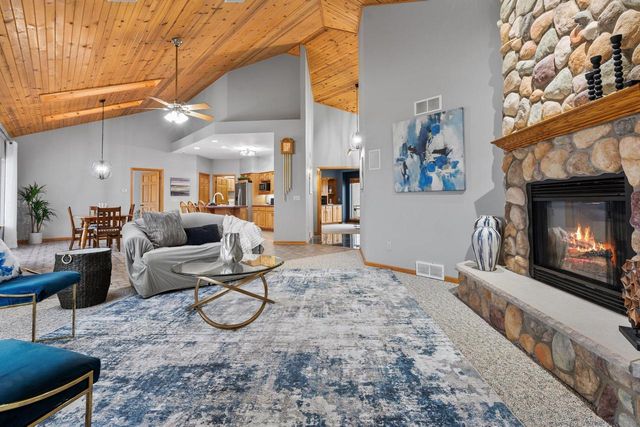 439 92nd STREET, Franksville, WI 53126