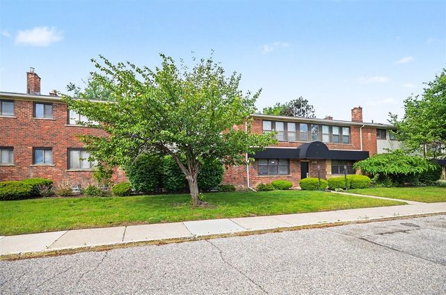 25749 Woodward Avenue 105, Royal Oak, MI 48067