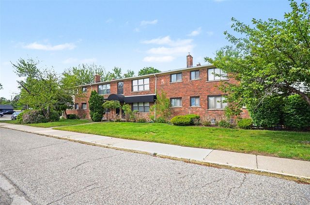 25749 Woodward Avenue 105, Royal Oak, MI 48067