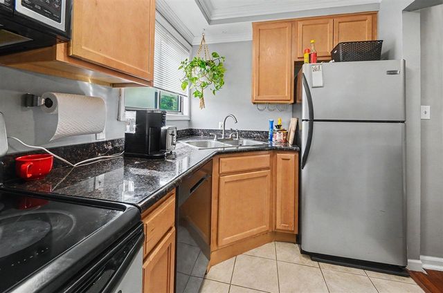 25749 Woodward Avenue 105, Royal Oak, MI 48067