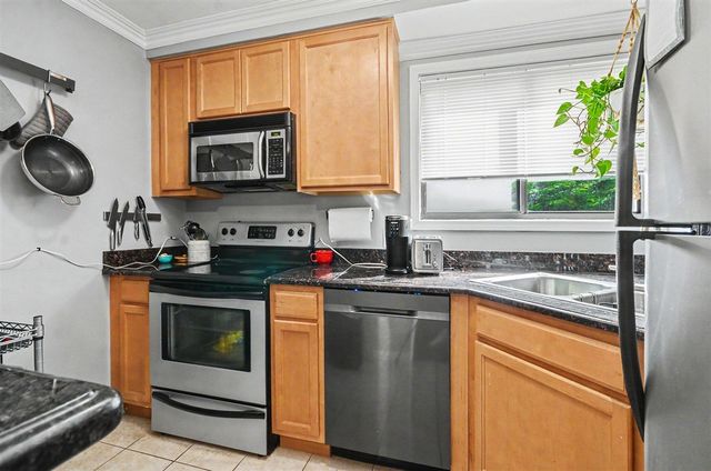 25749 Woodward Avenue 105, Royal Oak, MI 48067