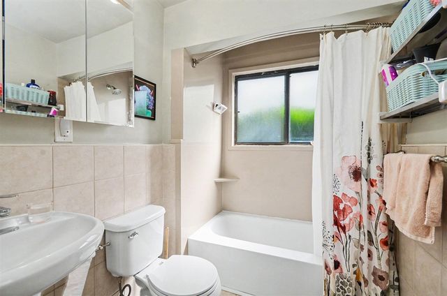 25749 Woodward Avenue 105, Royal Oak, MI 48067