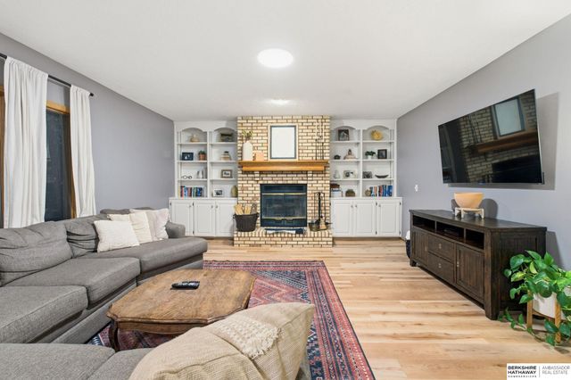 14453 Nelson's Creek Drive, Omaha, NE 68116